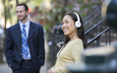 Jaka forma przesyłki nie przeszkadza w słuchaniu muzyki?